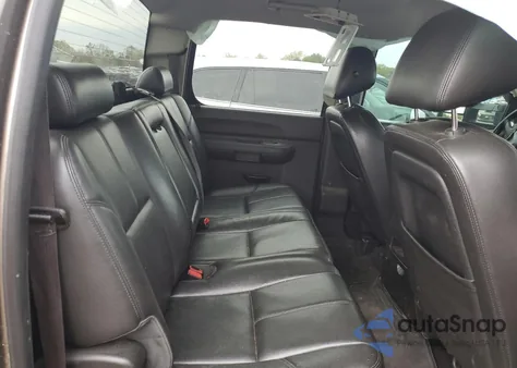 2013 Chevrolet Silverado K1500 Lt z USA, uszkodzony, nr VIN 3GCUKSE20DG241916